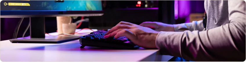 Koncentráló esportjátékos verseny közben